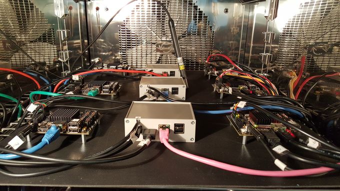 iMX6 TinyRex - Env chamber - Boards in the chamber-680px